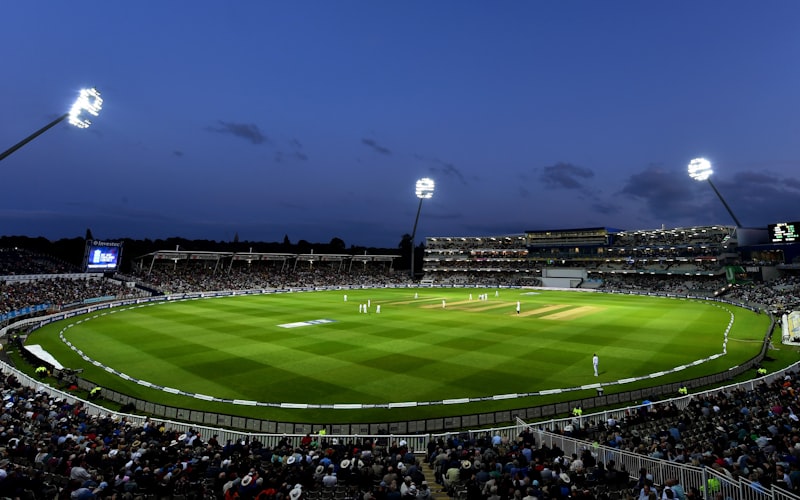 历届世界杯冠军球队捧起大力神杯的历史时刻回顾